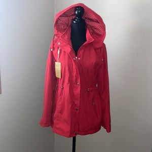 NWT Red hooded raincoat trenchcoat. Medium